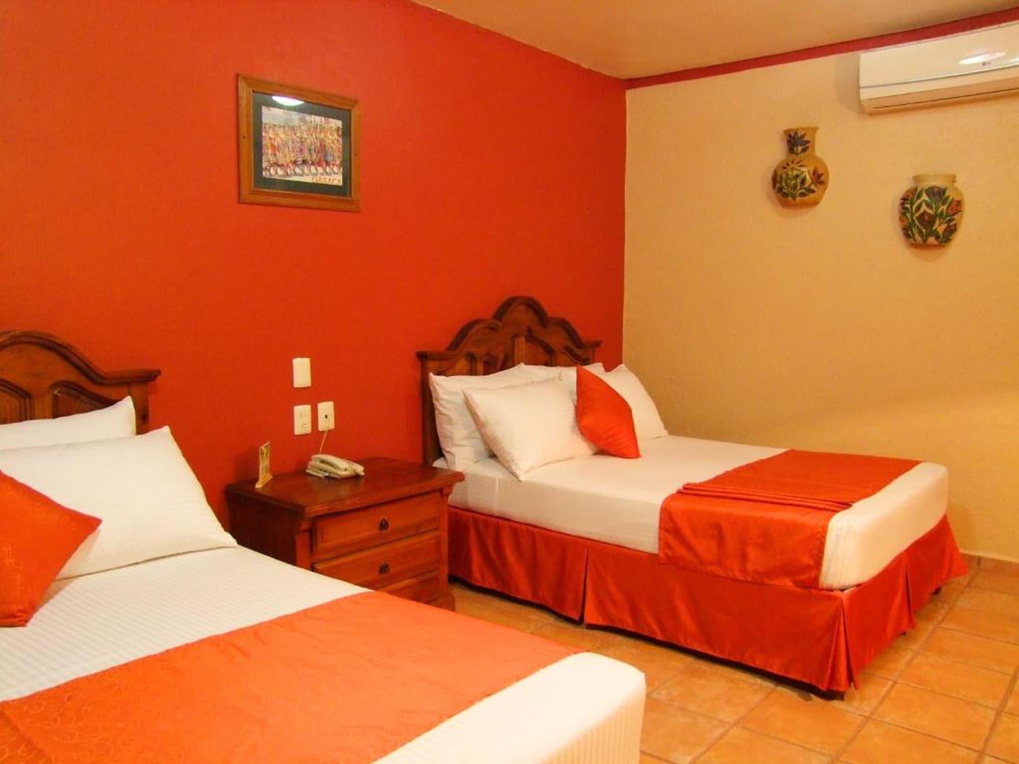 Hotel Oaxaca Dorado, Oaxaca Экстерьер фото